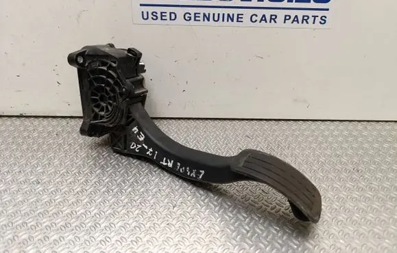 Peugeot Expert Accelerator throttle pedal 9674829780 86ET40 1426689