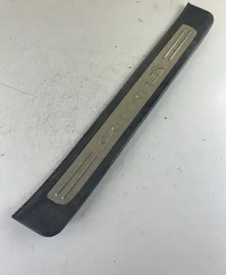 Hyundai Santa Fe Front sill trim cover 858812B000