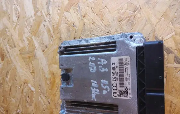 Audi A3 S3 8P Engine control unit/module 03G906016CC 0281011832