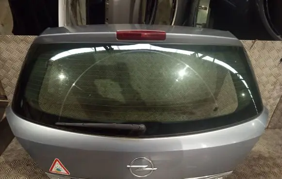 Opel Astra H Tailgate/trunk/boot lid