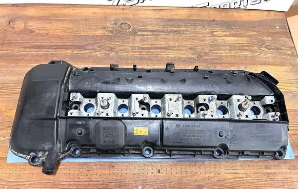 BMW 3 E46 Rocker cam cover 1432929 1928403154