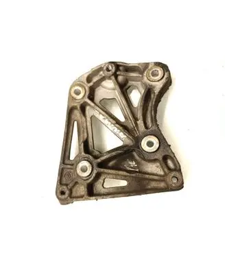 Opel Antara A/C compressor mount bracket 96868422