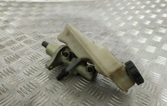 Volvo S40 Master brake cylinder 03350886561 03350886551
