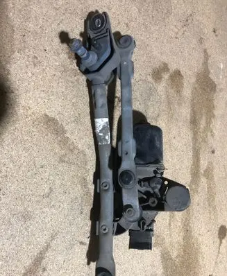 Toyota Aygo AB10 Wiper motor 3AA806453