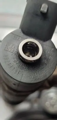 Iveco Daily 45 - 49.10 Fuel injector 504389548