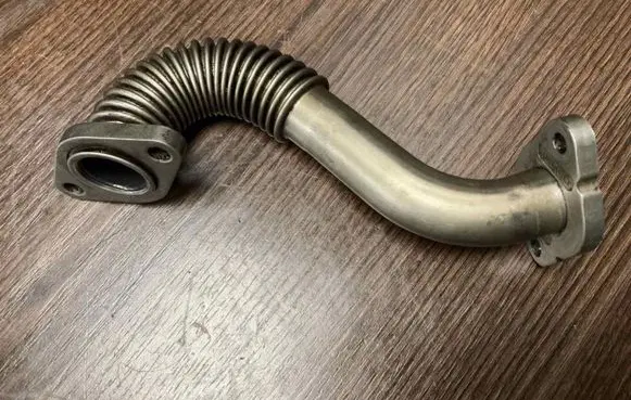 Renault Master III EGR valve line/pipe/hose 8200889753