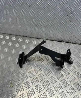 Battery bracket