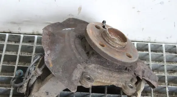 Mini One - Cooper Coupe R56 Front wheel hub