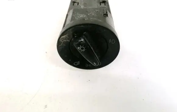 Volkswagen PASSAT B5 Light switch 1C0941531