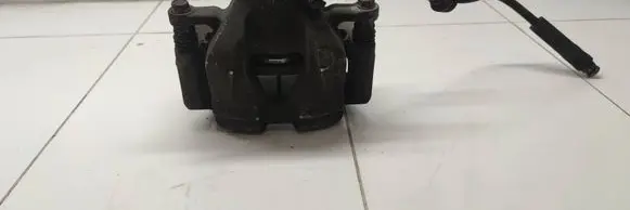 Fiat 500X Front brake caliper