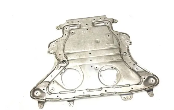 Maserati Ghibli Engine splash shield/under tray 6887546