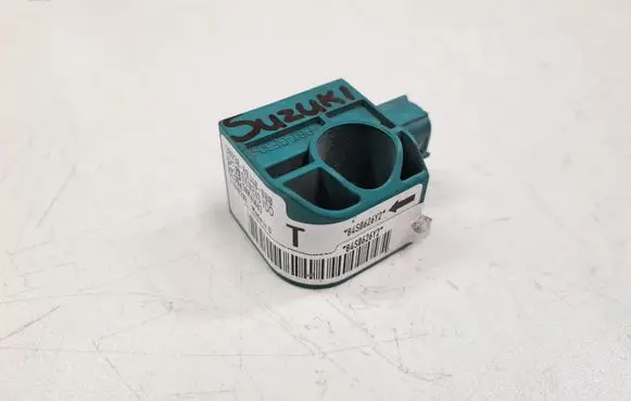 Suzuki SX4 Airbag deployment crash/impact sensor 3893080J40 5WK43663 11080203