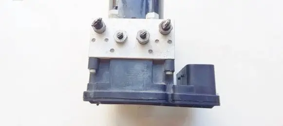 Volvo V70 ABS Pump p30681619 6g9n-2c405-ac