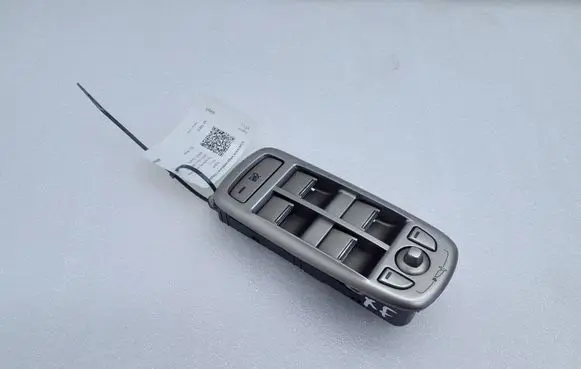 Jaguar XF X250 Electric window control switch 8X2314540AE