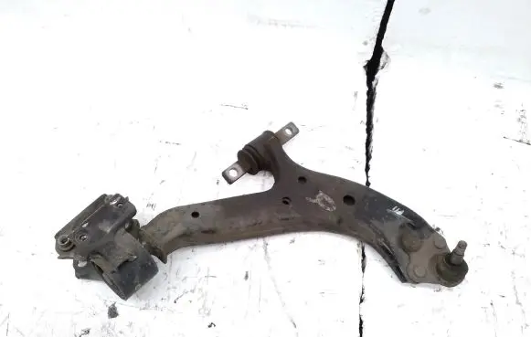 Honda CR-V Front lower control arm/wishbone
