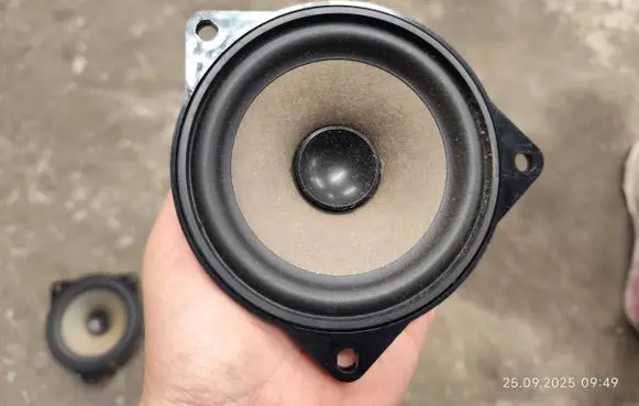 Mini Cooper Countryman R60 Rear door speaker 9804157 18820010 6513980415703