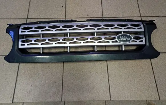 Land Rover Discovery 4 - LR4 Front grill AH228138B