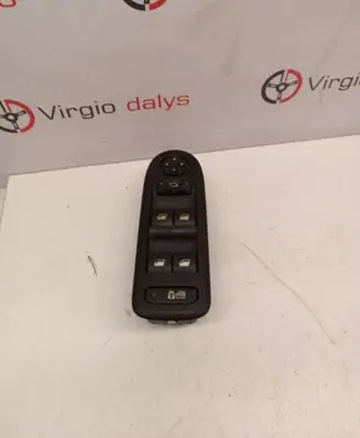 Peugeot 508 Electric window control switch 96659465zd