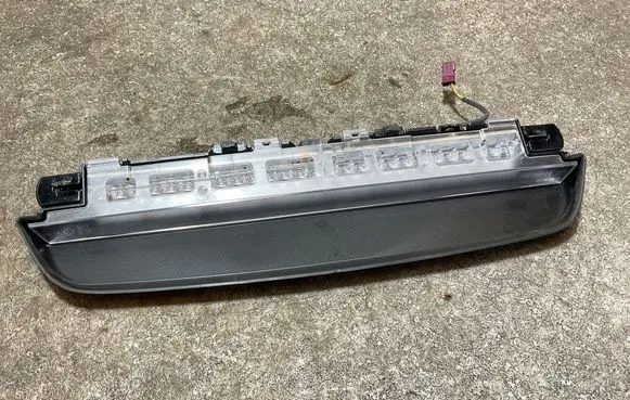 BMW 5 G30 G31 G38 Third/center stoplight 024568902 021020181 20736052710
