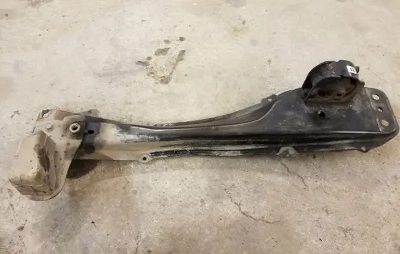 Toyota Corolla Verso E121 Front subframe