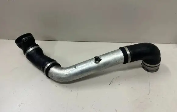 BMW 5 E60 E61 Intercooler hose/pipe 7938960