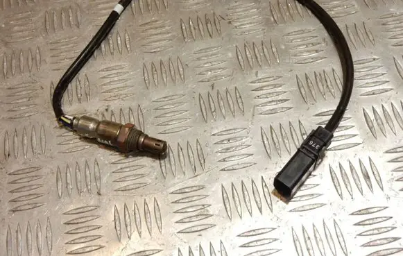 Volkswagen Golf VII Lambda probe sensor 04L906262A 25491