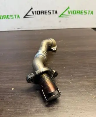 Ford Focus EGR valve line/pipe/hose JN1Q9E470AA
