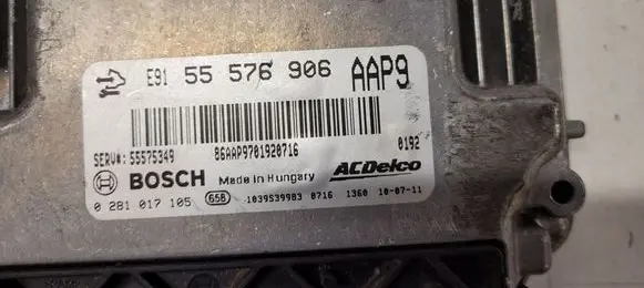 Opel Insignia A Engine control unit/module 55576906 0281017105 55575349