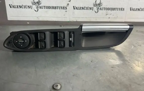 Ford Kuga II Electric window control switch AM5T14A132CB 10108945 9848141050283