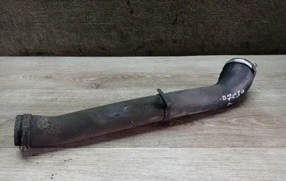 Volvo C30 Intercooler hose/pipe 6M516C646EA