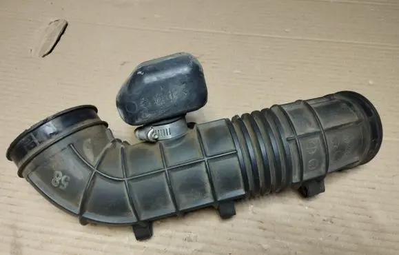 Honda Element Air intake hose/pipe
