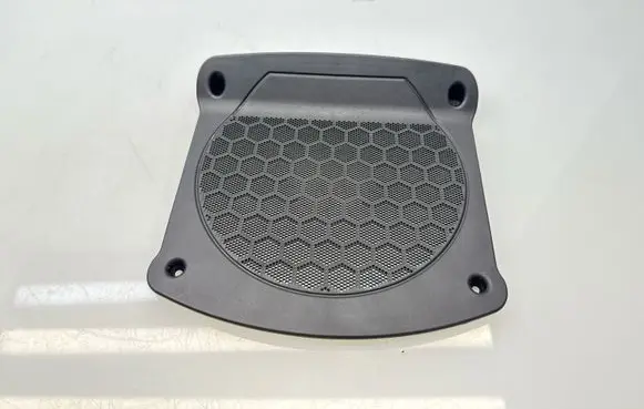 BMW 3 G20 G21 Dash center speaker trim cover 2622658
