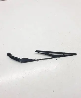 Honda CR-V Rear wiper blade arm 15786