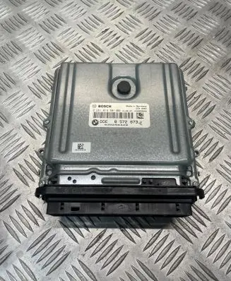 BMW 5 F10 F11 Engine control unit/module 8572873 0281019501 030256420