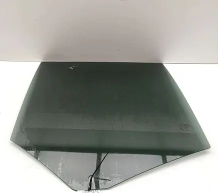 Volvo XC90 Rear door window glass 32368744