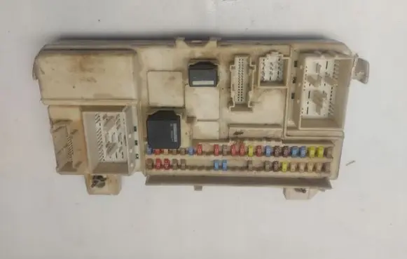 Volvo C30 Fuse module 31254903