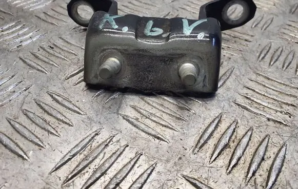 Nissan Qashqai Tailgate/trunk/boot hinge