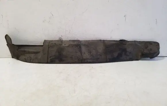 Audi A3 S3 8L Fender end trim 8L0821112