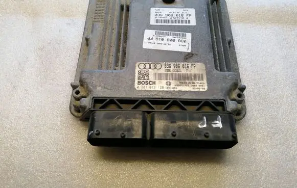 Audi A4 S4 B7 8E 8H Engine control unit/module 03G906016FP 0281012128 1039S11753