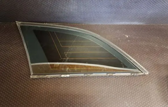 Mercedes-Benz C W204 Rear side window A2046701112