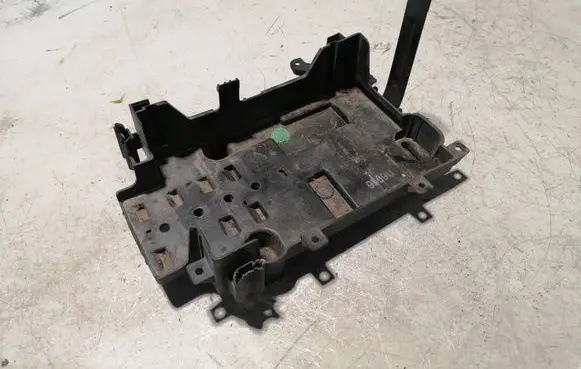 Buick Encore I Battery tray 42334926 42401013