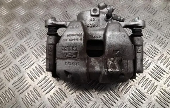 Fiat 600 Front brake caliper 