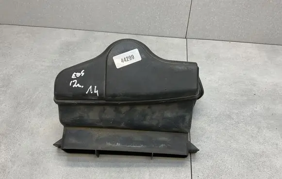 Volkswagen Eos Air intake duct part 1KD805962