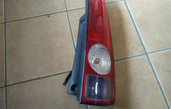 Renault Espace - Grand espace IV Rear/tail lights 8200027152