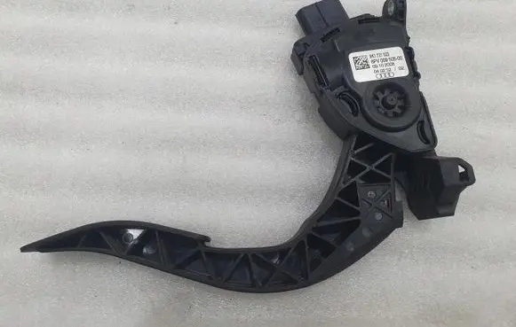 Audi A4 S4 B8 8K Accelerator throttle pedal 8K1721523A