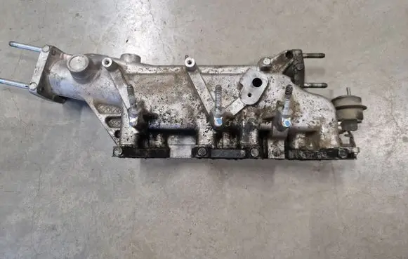Mazda BT-50 Intake manifold