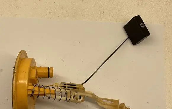 Fuel level sensor