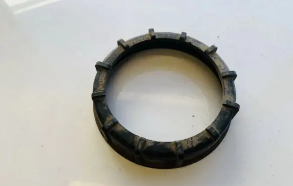 Volkswagen Lupo In tank fuel pump screw locking ring/nut 321201375a