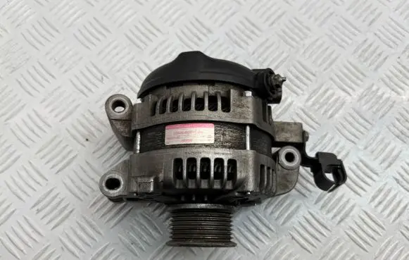 Toyota Corolla Verso AR10 Generator/alternator 270600G011 270600G01184