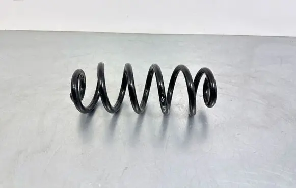 Audi Q7 4M Rear coil spring 